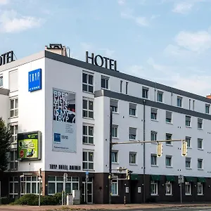 Tryp By Wyndham Airport Hotel BRE